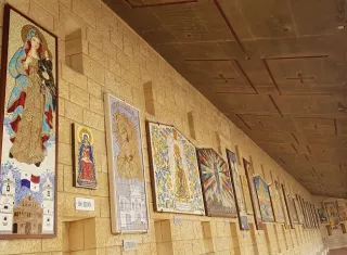 Santa María la Antigua ya está en la galería de imágenes Marianas en el santuario de Asunción en Nazaret.