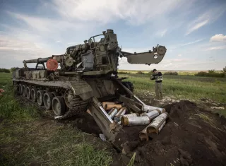  tanque abandonado en la región de Kharkov, ese sábado. EFE