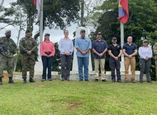 Autoridades participaron en la ceremonia de inauguración de la casa de tiro y la torre de salto aéreo.