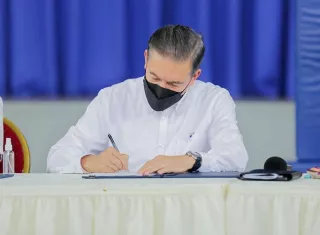 El presidente de la República, Laurentino Cortizo, firmó este viernes el Decreto Ejecutivo 13 del 27 de mayo de 2022.