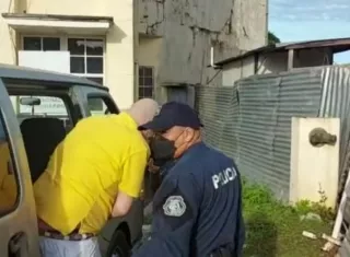 Norteamericano acusado por los delitos de abuso sexual (violación), actos libidinosos y corrupción de menores