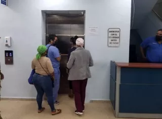 una vez estén funcionando los seis ascensores, el movimiento hacia los pisos superiores será más expedito.  