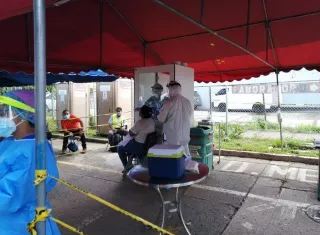 Hisopados en la policlinica Dr. Jose Joaquin Vallarino.