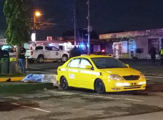 La víctima recibió un disparo en la cabeza y otros cuatro en diversas partes del cuerpo, 