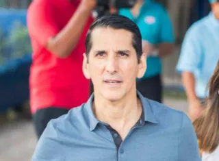 Supuestos pagos a tarjetas de Rómulo Roux	