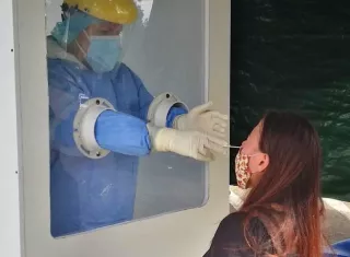 Panamá acumula 984,234 casos y 8,487 muertes de Covid-19