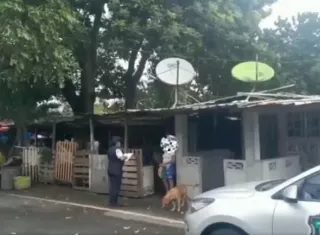 El menor presentaba golpes en diferentes partes del cuerpo.