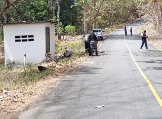El cadáver de Roberto Denis Serrano fue hallado a orillas de la vía hacia el poblado de Monte Oscuro de Capira