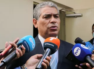 Ministro de Salud, Luis Francisco Sucre.