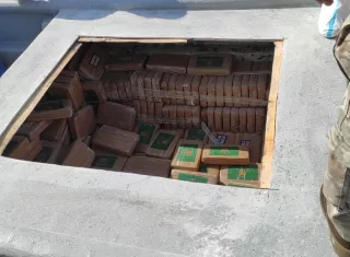 La droga estaba oculta en un compartimento que tenía una especie de tina para pescado,