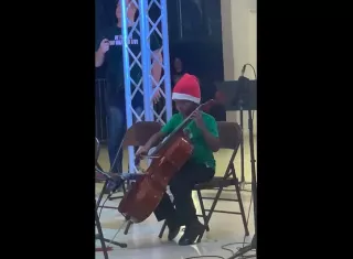 La festividad no se celebra en Panamá, por ello el encuentro de los jóvenes músicos ha sido un "éxito" al aglutinar unos 500 músicos pertenecientes a 20 orquestas.