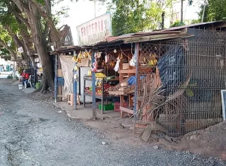 La acción de los comerciantes mantiene paralizados los trabajos en los tramos 1 y 2 del proyecto, instalación de drenaje, pavimentación, construcción de aceras y construcción de ciclovía.