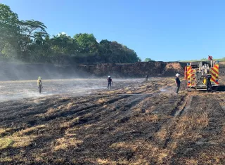 Las operaciones en el aeropuerto tuvieron que ser suspendidas.