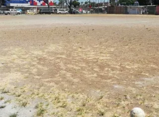 La cancha deportiva cerca de la antigua Renta 5.