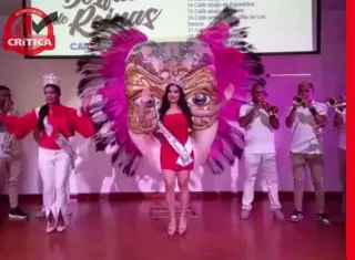 La belleza panameña y el donaire de las reinas que participarán en el desfile.  (Foto-Video: Víctor Arosemena)