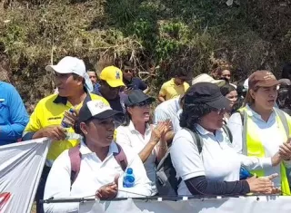 Protesta frente a la AMP. ( Foto-Video: Einar Valdés- Next Noticias)