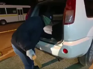 Detenido luego de confesar que transportaba, en el maletero de su camioneta, un cargamento de cocaína.