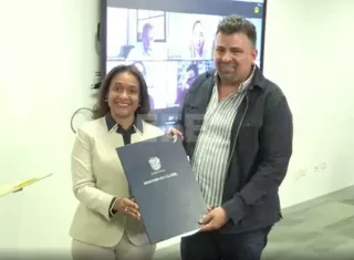 Arturo Montenegro ganó el importante premio de cine en Panamá con el largometraje de ficción sobre el escándalo de los &quot;Papeles de Panamá&quot;.