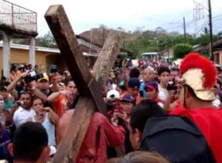 En este drama religioso participan actores del pueblo de Pesé.