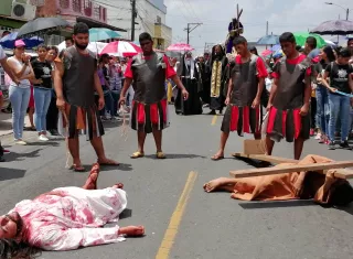 Los actores llevan semanas de ensayos y pruebas de vestuarios.
