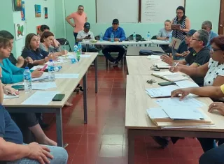 La ministra de Educación, Maruja Gorday de Villalobos, realizó un recorrido por varias escuelas.