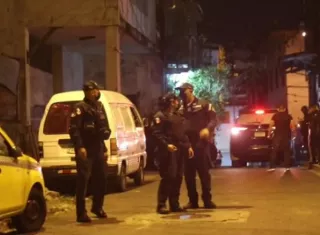 Entre las armas de fuego había tres pistolas calibre 9 milímetro y un revólver calibre 38.