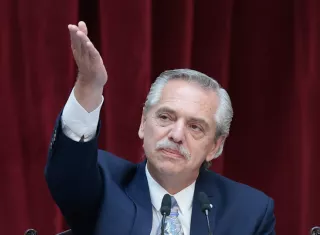 Fotografía de archivo en la que se registró al presidente de Argentina, Alberto Fernández, en Buenos Aires (Argentina). EFE