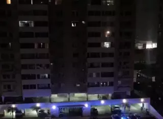 Escena del incendio en horas de la madrugada de hoy, martes.