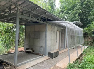 Hasta un 8 % de la arena para el hormigón y el mortero podría sustituirse por pañales desechables usados triturados. EFE