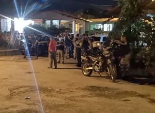 La escena del crimen que ocurrió en la barriada Los Portales. Foto: @alertazonaeste 