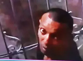 La imagen de uno de los delincuentes quedó grabada. 