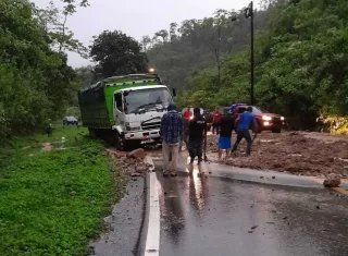 Deslizamiento de tierra en el área de &quot;Cabello Ángel&quot;.
