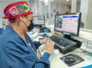 Servicio de farmacia de la policlínica Blas Gómez Chetro, de la Caja de Seguro Social (CSS).