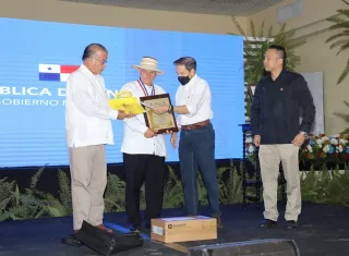 En el evento, los productores y profesionales destacados fueron escogidos a través de un concurso