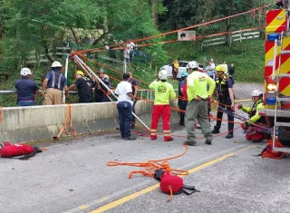 La víctima había salido de su casa en compañía de amigos para disfrutar de un día de diversión.