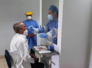 Fespués de la aplicación de 3.371 pruebas diagnósticas, se confirmaron 184 nuevos casos positivos de SARS-CoV-2.