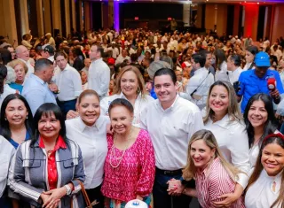 Candidato a la Presidencia de la República, Gaby Carrizo.