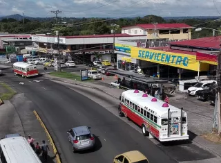 El servicio se ha estado prestando en la medida que los cierres de vía lo permiten.