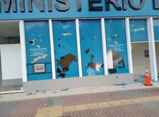 Sede del Mef, ubicada en vía España, es vandalizada.