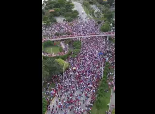  gran mancha carmesí.