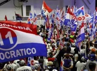 El CEN del PRD alegó que esta crisis " exige una salida madura y digna.