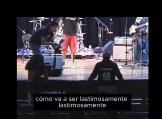 A la banda de rock MACHETE le cortaron la presentación, silenciaron el micrófono luego de expresar su rechazo a la minería. 