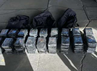 Los paquetes de droga incautados.