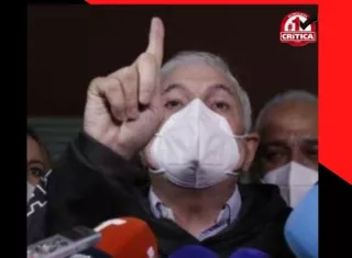 Desde que anunció su candidatura presidencial, Ricardo Martinelli lidera las encuestas.