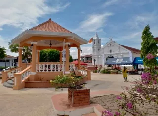 Vista del nuevo gazebo del parque Porras.