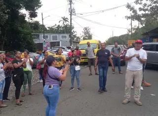 Los residentes piden atención a las autoridades del MOP.