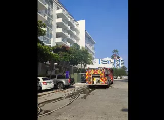 Unidades del BCBRP se presentaron al lugar para sofocar las llamas.