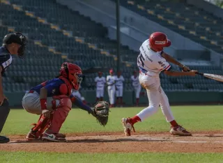 Panamá y República Dominicana disputarán uno de los cupos a la Final de la Serie del Caribe Kids. Foto: CBPC