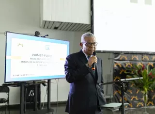 El director de Etesa,  Carlos Mosquera Castillo, brinda detalles de los proyectos a la SPIA: