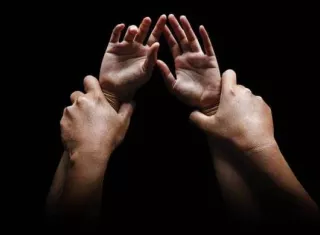 La víctima  tiene 12 años.